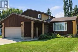 522 Delaronde ROAD  Saskatoon, SK S7J 4A8