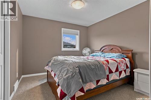 13 547 East Hampton Boulevard, Saskatoon, SK - Indoor Photo Showing Bedroom