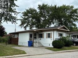 15 WILDER South Lakeshore, ON N8N 2T1