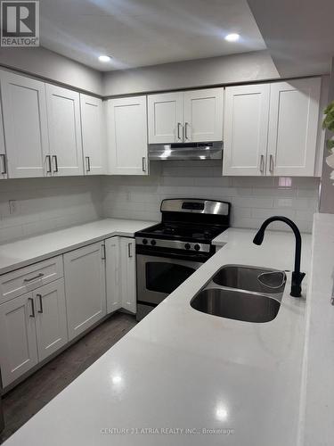 482 BUR OAK AVENUE , Markham, Ontario L6C 3A8 2