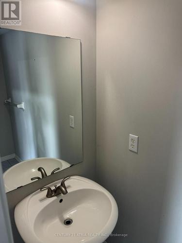 482 BUR OAK AVENUE , Markham, Ontario L6C 3A8 5