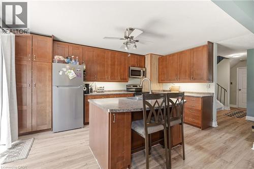 4 Eileen Street, Waterdown, ON - Indoor Photo Showing Kitchen