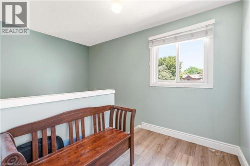 4 Eileen Street, Waterdown, ON - Indoor