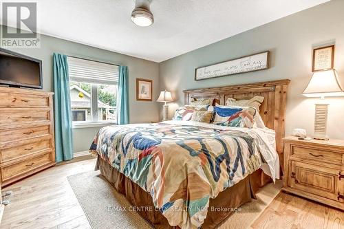 67 Peach Tree Boulevard, St. Thomas, ON - Indoor Photo Showing Bedroom