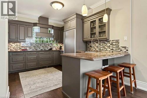 377 Hess Street S, Hamilton, ON - Indoor Photo Showing Kitchen