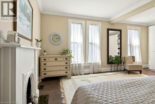 377 Hess Street S, Hamilton, ON - Indoor Photo Showing Bedroom