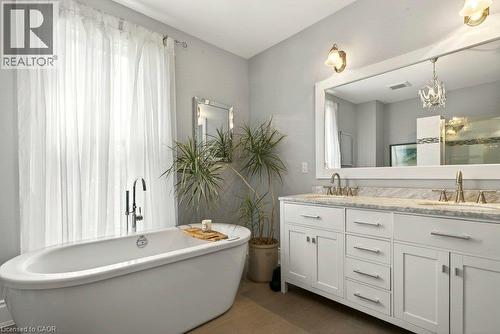 377 Hess Street S, Hamilton, ON - Indoor Photo Showing Bathroom