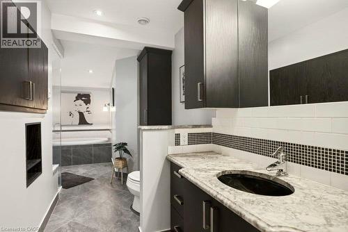 377 Hess Street S, Hamilton, ON - Indoor Photo Showing Kitchen
