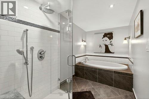 377 Hess Street S, Hamilton, ON - Indoor Photo Showing Bathroom