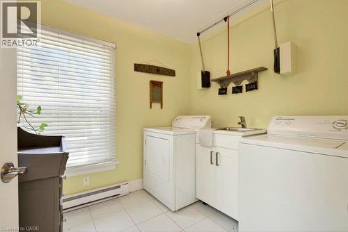 377 Hess Street S, Hamilton, ON - Indoor Photo Showing Laundry Room