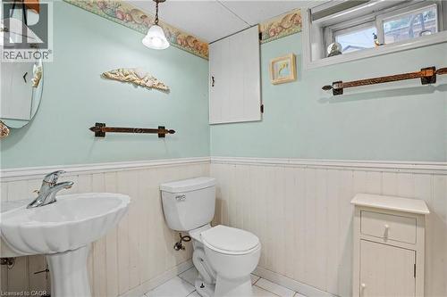 87 Mcdonald Avenue, Thorold, ON - Indoor Photo Showing Bathroom