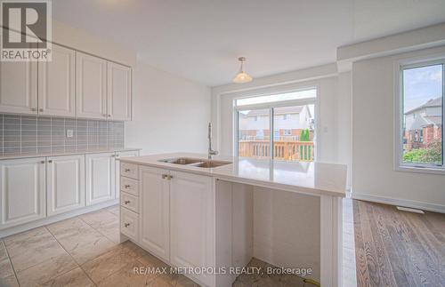 100 Moss Drive, Cambridge, ON - Indoor Photo Showing Kitchen With Double Sink