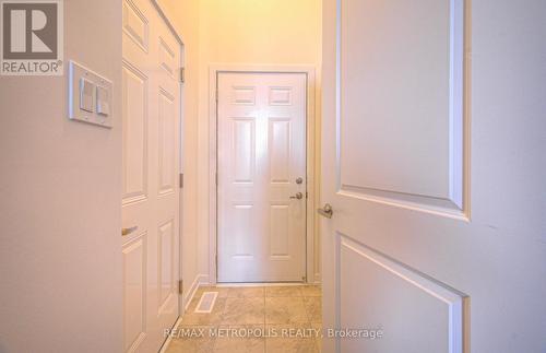 100 Moss Drive, Cambridge, ON - Indoor Photo Showing Other Room