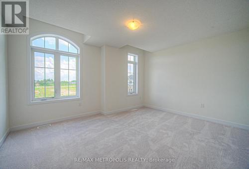 100 Moss Drive, Cambridge, ON - Indoor Photo Showing Other Room