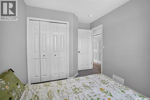 13 102 Pawlychenko Lane, Saskatoon, SK - Indoor Photo Showing Bedroom