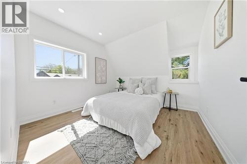 23 Aberdeen Street, Caledonia, ON - Indoor Photo Showing Bedroom