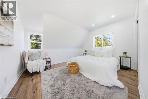 23 Aberdeen Street, Caledonia, ON - Indoor Photo Showing Bedroom