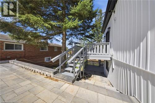 23 Aberdeen Street, Caledonia, ON - Outdoor With Exterior