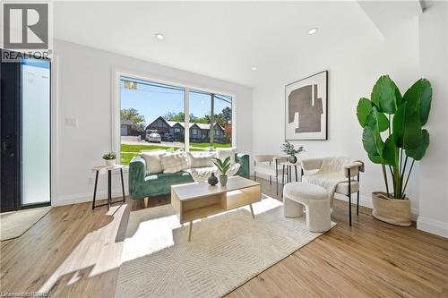 23 Aberdeen Street, Caledonia, ON - Indoor