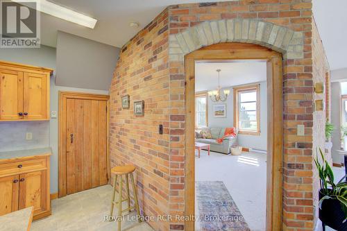 7120 Sixth Line, Centre Wellington, ON - Indoor Photo Showing Other Room