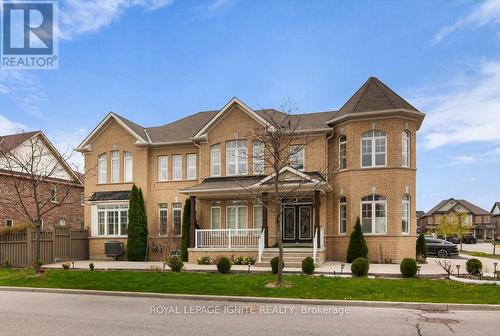 87 RICHLER AVENUE  Vaughan, ON L4H 3Y6