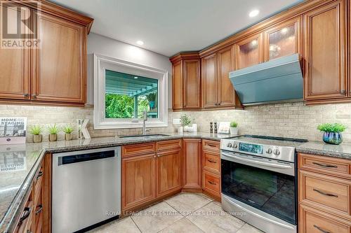 4544 The Gallops, Mississauga, ON - Indoor Photo Showing Kitchen
