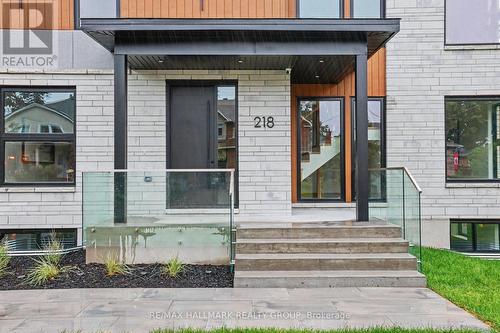 Covered porch with glass railing. - 218 Woodland Avenue, Ottawa, ON - Outdoor