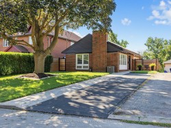 29 Sedgewick Crescent Toronto, ON M1K 3T5
