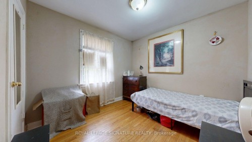 256 Ferris Road, Toronto, ON - Indoor Photo Showing Bedroom
