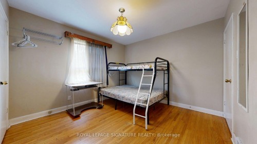 256 Ferris Road, Toronto, ON - Indoor Photo Showing Bedroom