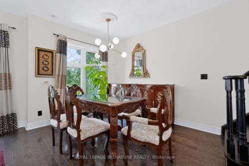 10 Clockwork Lane, Toronto, ON - Indoor Photo Showing Dining Room