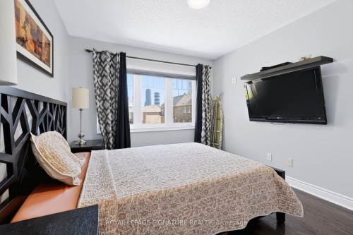 10 Clockwork Lane, Toronto, ON - Indoor Photo Showing Bedroom