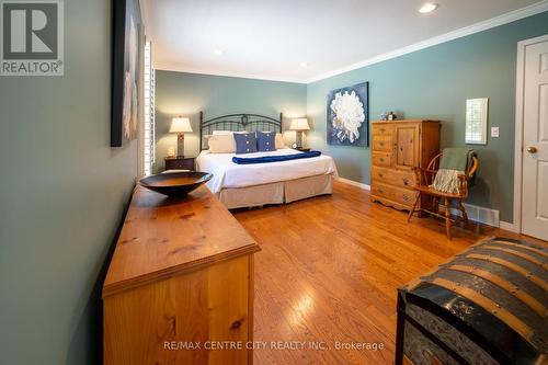 61 Aberdeen Drive, Middlesex Centre (Coldstream), ON - Indoor Photo Showing Bedroom
