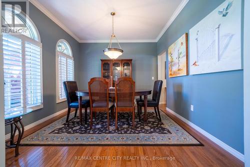 61 Aberdeen Drive, Middlesex Centre (Coldstream), ON - Indoor Photo Showing Dining Room