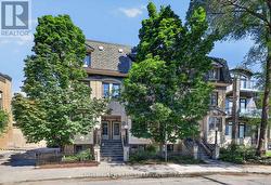 107 A THIRD AVENUE  Ottawa, ON K1S 2J7