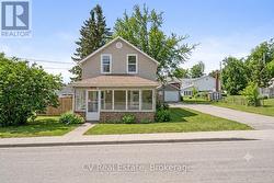 33 JOHN STREET Kawartha Lakes (Fenelon Falls), ON K0M 1N0