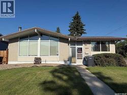 1302 112th STREET North Battleford, SK S9A 2L7