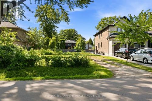 75 Troy Street, Mississauga, ON 