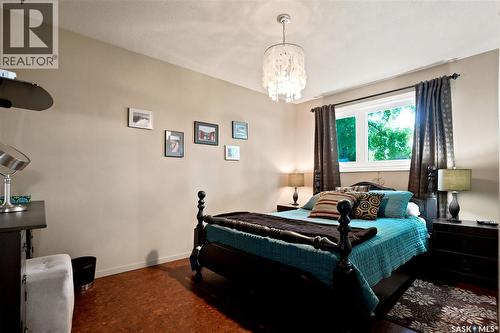 43 Columbia Drive, Saskatoon, SK - Indoor Photo Showing Bedroom