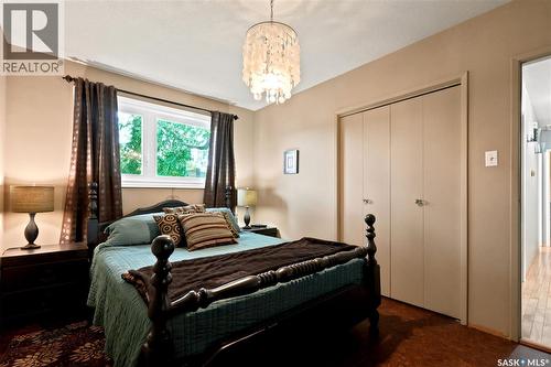 43 Columbia Drive, Saskatoon, SK - Indoor Photo Showing Bedroom