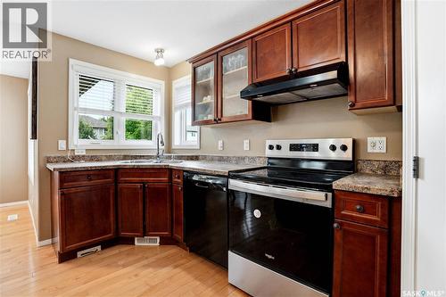 110 Stepney Crescent, Saskatoon, SK - Indoor Photo Showing Kitchen