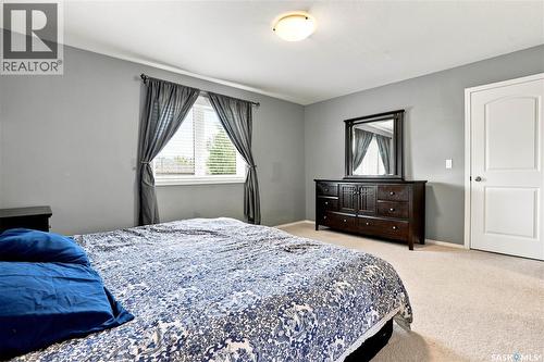 110 Stepney Crescent, Saskatoon, SK - Indoor Photo Showing Bedroom