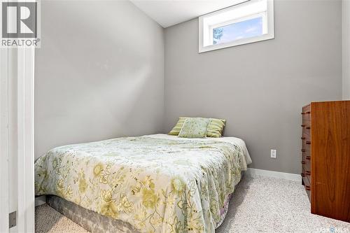 110 Stepney Crescent, Saskatoon, SK - Indoor Photo Showing Bedroom