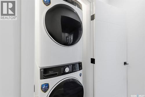 1215 Nightingale Terrace, Saskatoon, SK - Indoor Photo Showing Laundry Room