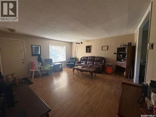 921 Argyle Street, Regina, SK - Indoor
