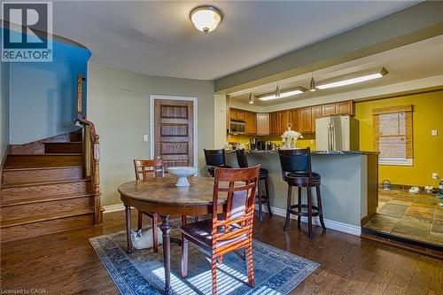 227 Beach Road, Hamilton, ON - Indoor Photo Showing Dining Room