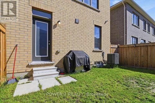 Separate side entrance to the basement - 94 Conarty Crescent, Whitby, ON - Outdoor With Exterior