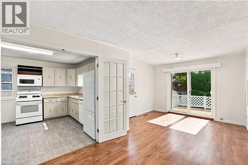 156 Tragina Avenue N, Hamilton, ON - Indoor Photo Showing Other Room