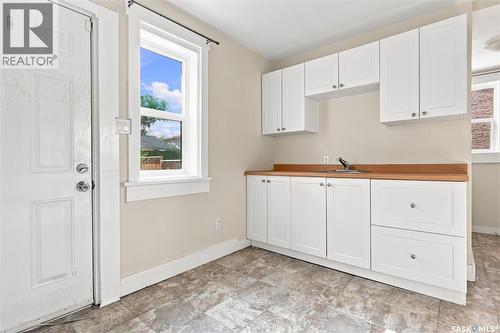 431 G Avenue S, Saskatoon, SK - Indoor