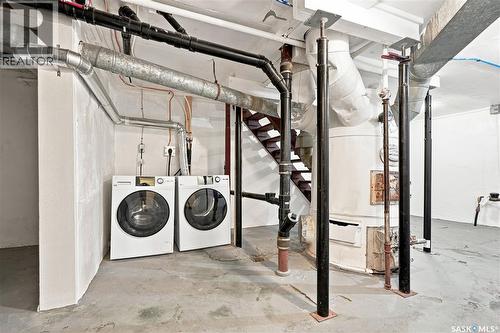 431 G Avenue S, Saskatoon, SK - Indoor Photo Showing Laundry Room